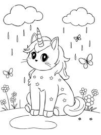 Chat licorne s'assoit sous la pluie